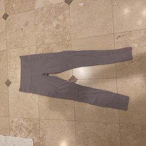 Alo Yoga light purple ribbed leggings